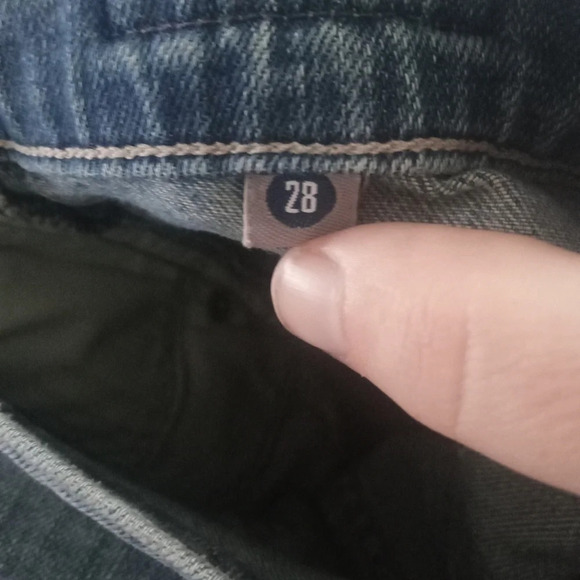 Citizens of Humanity Relaxed Fit Button Fly Cropped Denim Jeans Size 28 - Picture 7 of 7